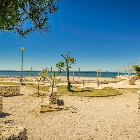 Holiday Home Tone By Interhome Привлака Экстерьер фото